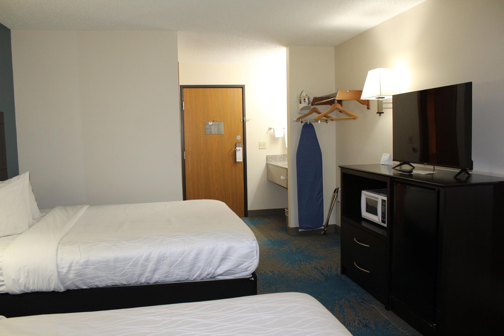 Reston Inn & Suites Spencer Buitenkant foto
